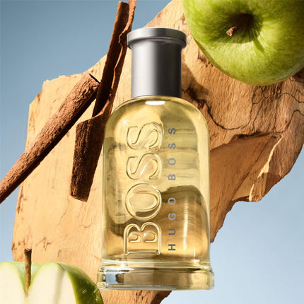HUGO BOSS Bottled Aftershave for Him 50ml, Woody Scent with Notes of Apple, Cinnamon and Wood - Light Longevity